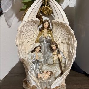 Angel Nativity in Cream and Gold